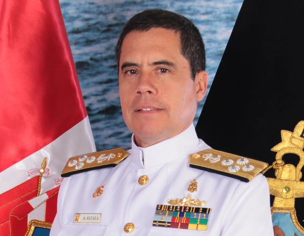 AlmiranteAlbertoAlcalá